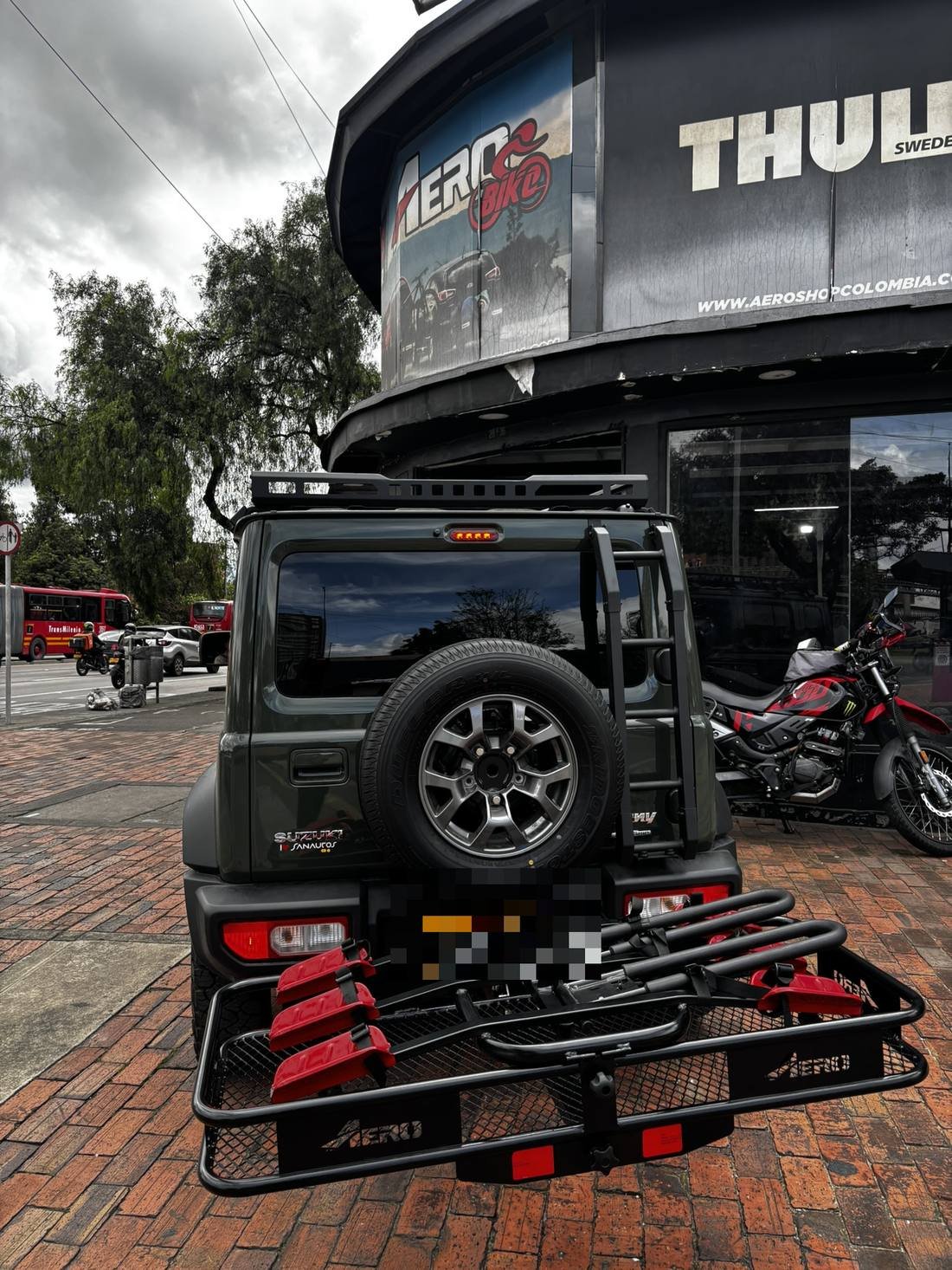 Instalación tiro de arrastre Suzuki Jimny