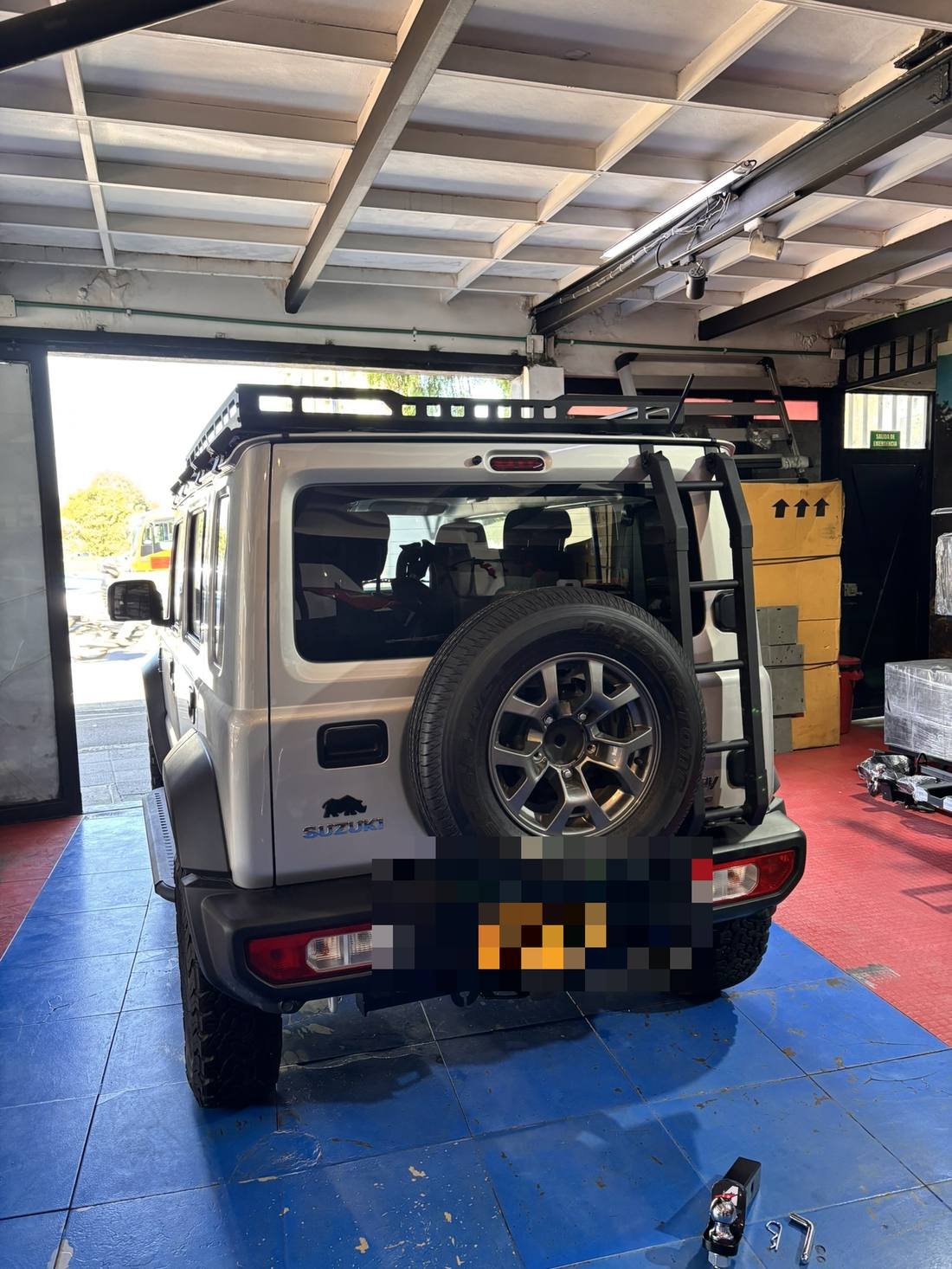 Instalación tiro de arrastre Suzuki Jimny